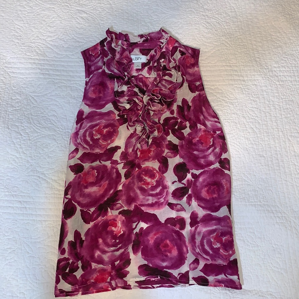LOFT Sleeveless ruffle blouse